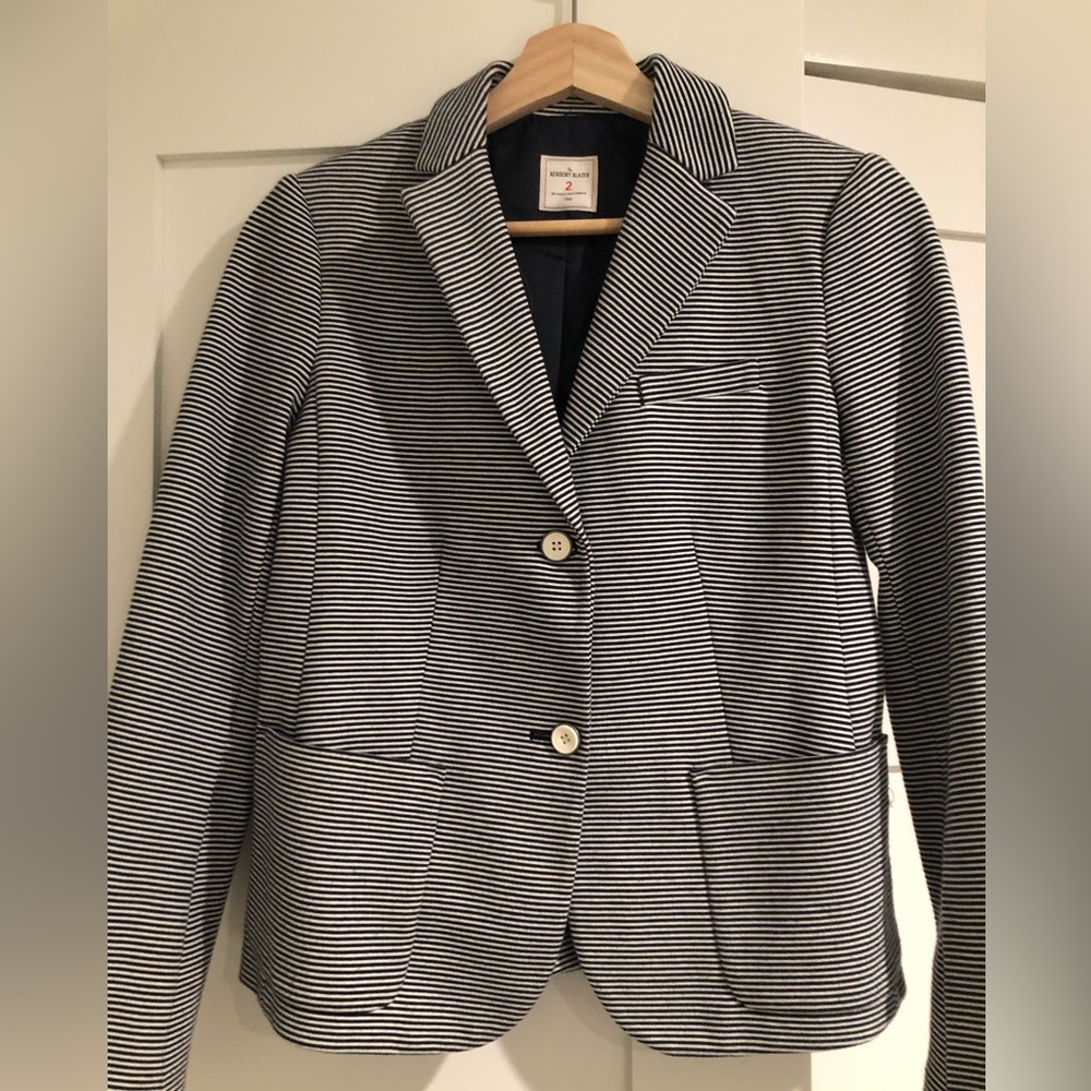 Gap Academy Blazer navy blue horizontal stripes size 2.